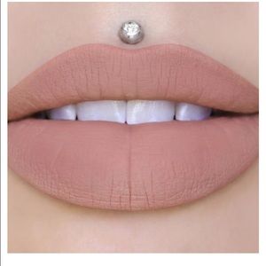 Jeffree Star liquid lipstick.