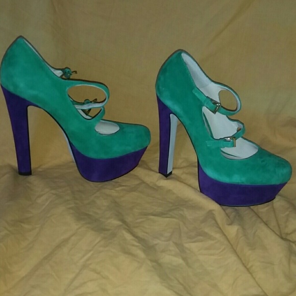 High heels - Picture 2 of 2
