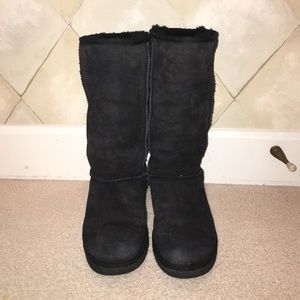 Black Uggs. Gently used.