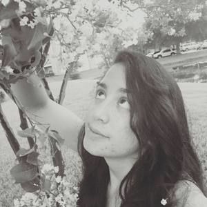 Meet your Posher, Lilly