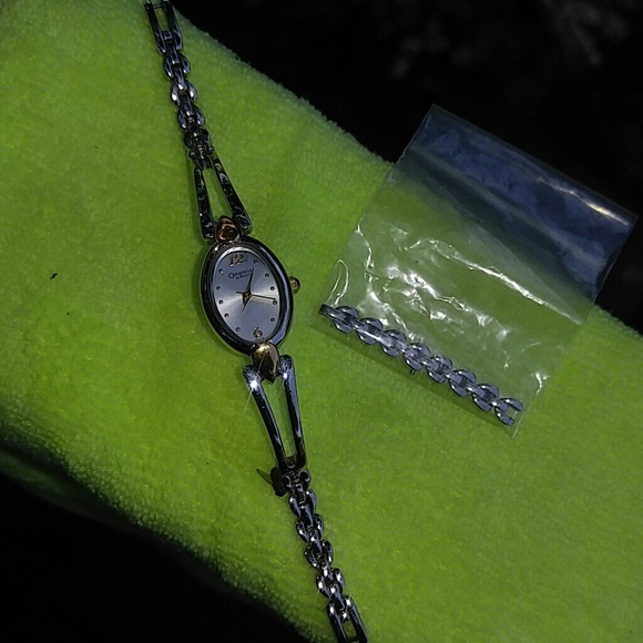 BULOVA,LADIES WATCH , VERY CLASSY ,STUNNING WATCH