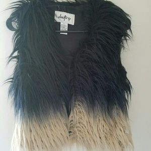 Fur vest