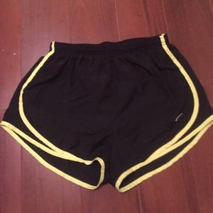 Nike athletic shorts size medium