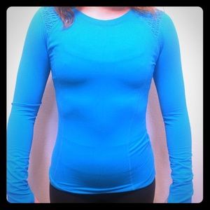 Lululemon long sleeve run top