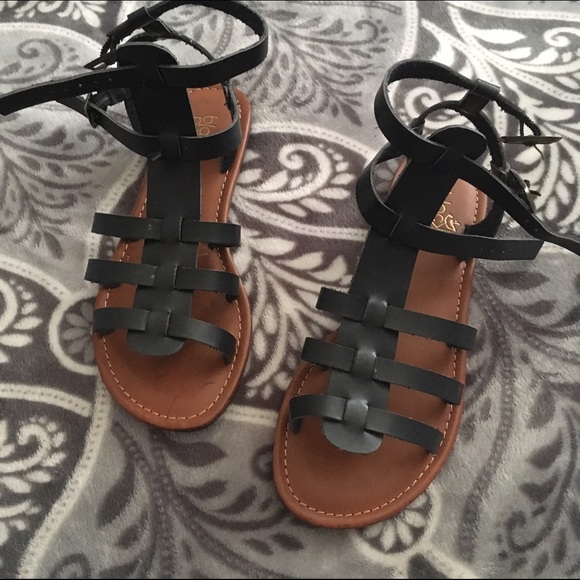 Black Poppy Sandals