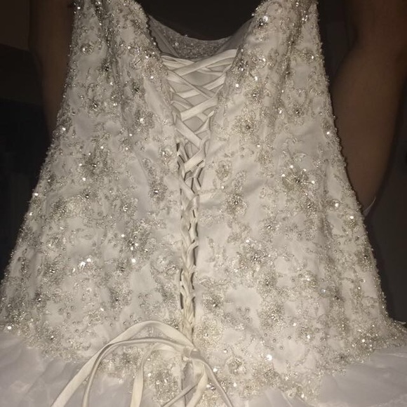 Alfred Angelo Disney Wedding Dress - Picture 4 of 4