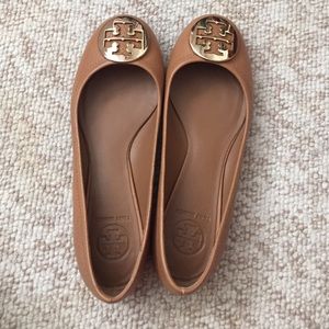 Royal tan/ gold TORY BURCH revs ballet flat