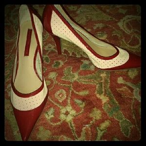 Vintage red & cream leather Bandolino heels