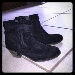 Size 8 Black Booties with Fringe!