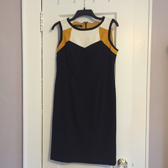 NWT Nine West Colorblock Shift Dress size 4 - Picture 3 of 4