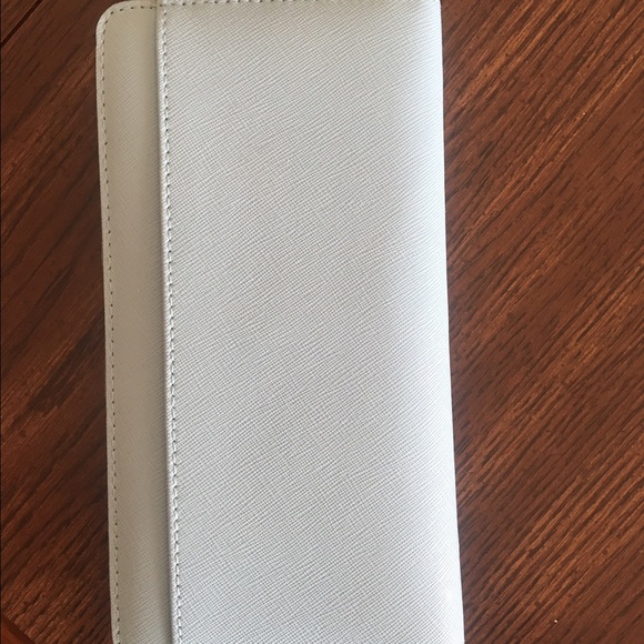 Kate Spade Mikas Pond Wallet - Picture 2 of 4