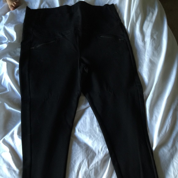 Maternity skinny legged pants