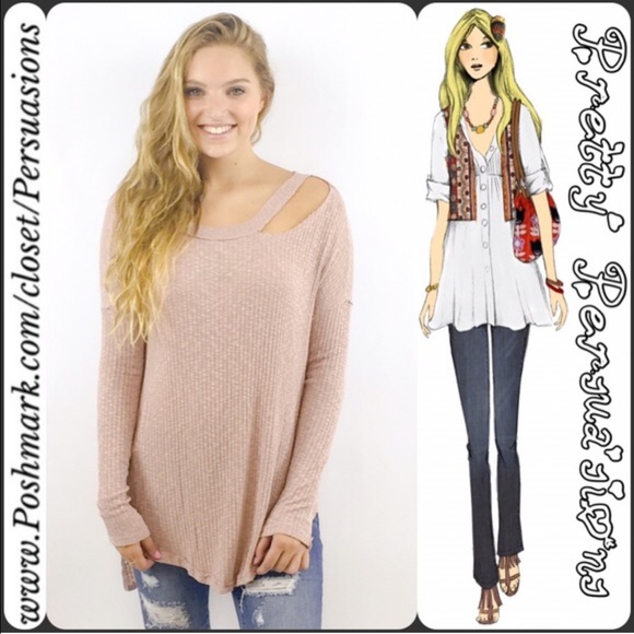 SOLD OUT‼️NWT Cut Out Shoulder Ribbed Slouchy Top - Picture 2 of 4