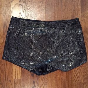 Black and silver flattering skort