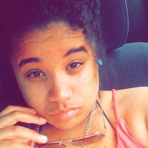 Meet your Posher, Ebony