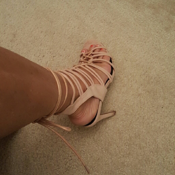Heels - Picture 2 of 4