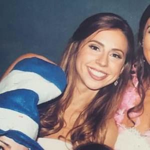 Meet your Posher, Steph