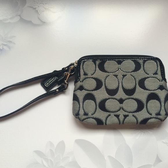 Coach Wristlet - Picture 3 of 3
