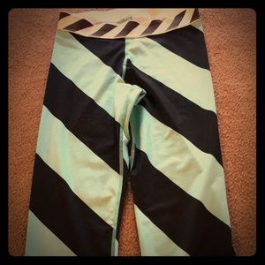 Nike dri-fit women's Capri!