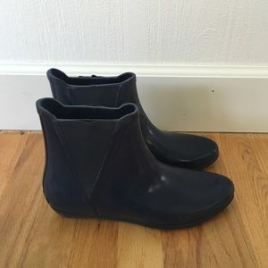 loeffler randall slip-on rain booties
