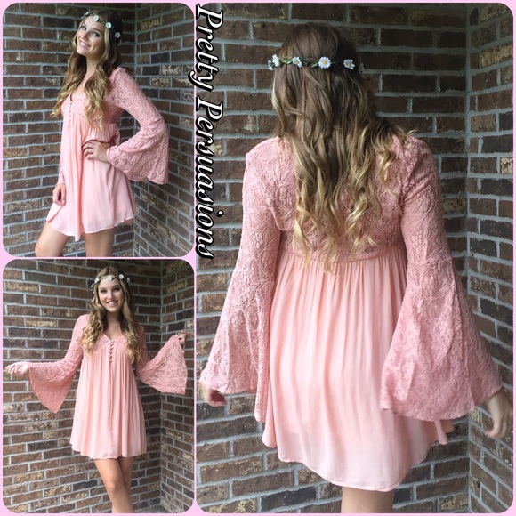 SOLD OUT ‼️With Love Bell Slv & Lace Blush Dress - Picture 3 of 4