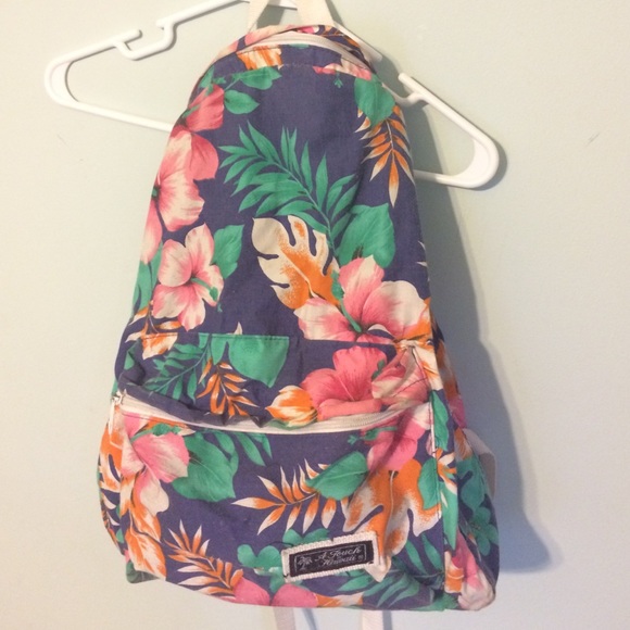 ✨Moving Sale✨ Tropical backpack