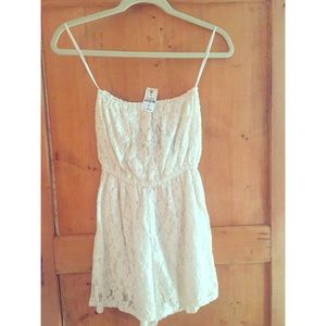 LF Paper Hearts Strapless Lace Romper NWT