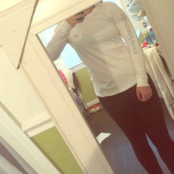 ✨MARKDOWN Vineyard Vines Womens White Long Sleeve✨