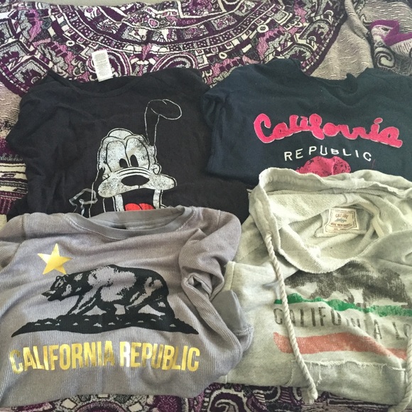 SUPER CUTE BUNDLE OF 4 SWEATERS