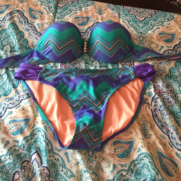 Really cute bathing suit! - Picture 1 of 3