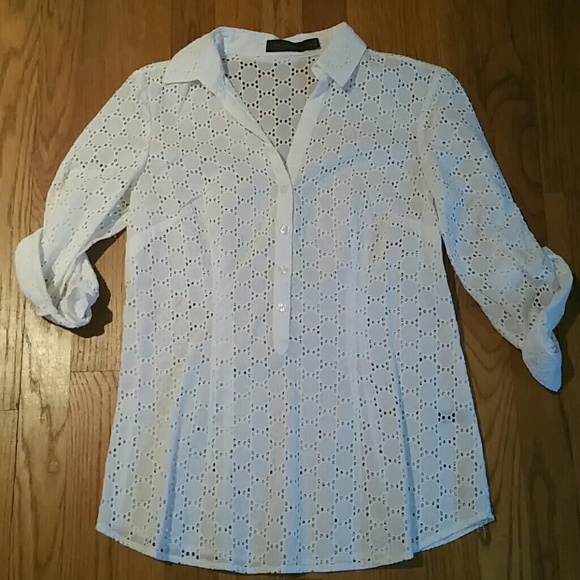 White eyelet button down from the Limited - Picture 1 of 1