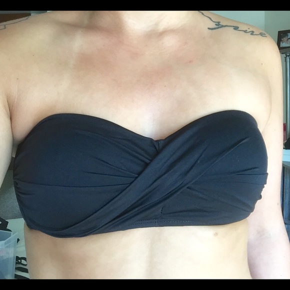 Strapless bikini top