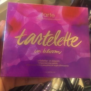 tarte tartelette in bloom eyeshadow palette