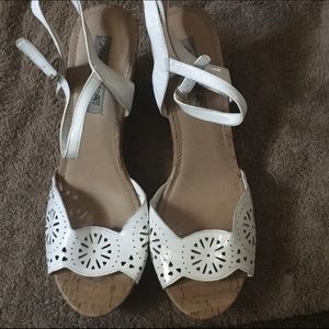 American Eagle Wedges