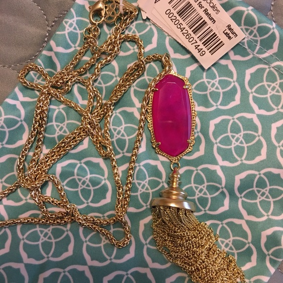 On hold Pink agate everly