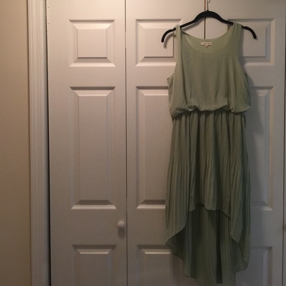 SALE🎉Mint green Hi low dress pleated skirt