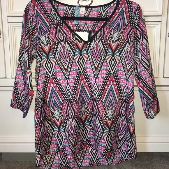 multicolored blouse