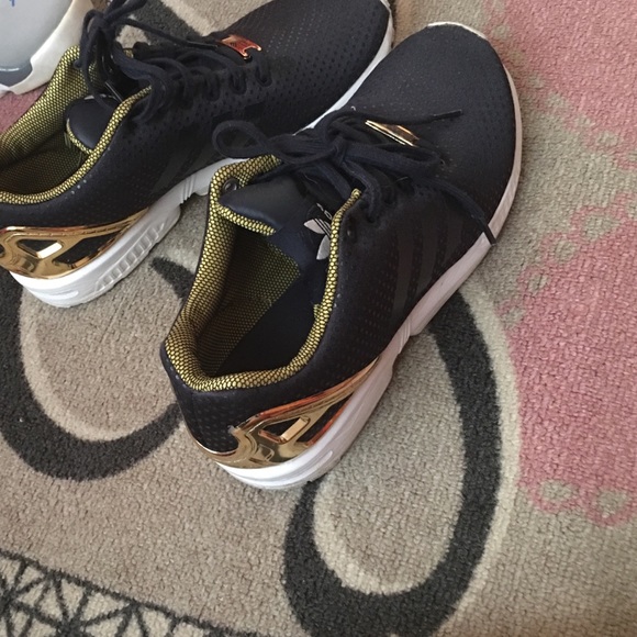 Women's zx flux adidas