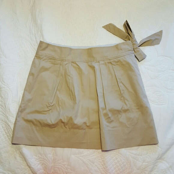 Vineyard Vines Khaki Skirt