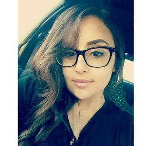 Meet your Posher, Jessica