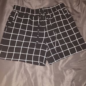 Black&White Checkered Shorts