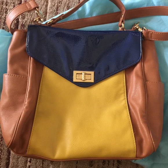Gianni Bini hand bag