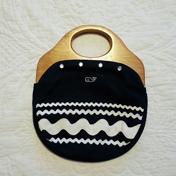 Vineyard Vines wooden handle reversible handbag