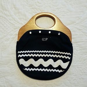Vineyard Vines wooden handle reversible handbag