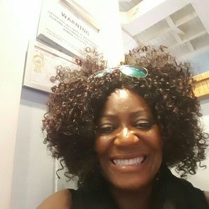 Meet your Posher, April