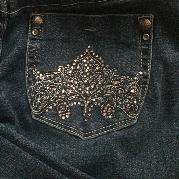 Capris - Picture 2 of 2