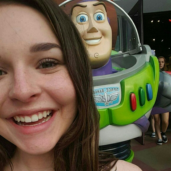 Meet your Posher, Kendra