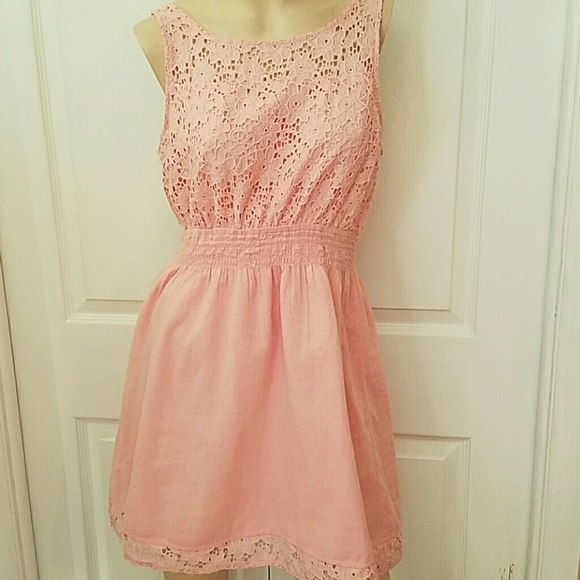 SO Dresses & Skirts - SO Pink dress with crochet detail