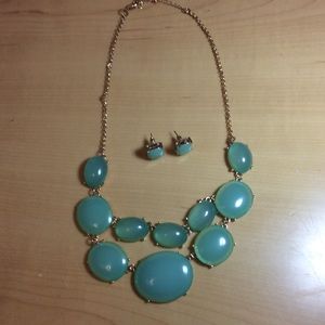Mint necklace with matching earrings