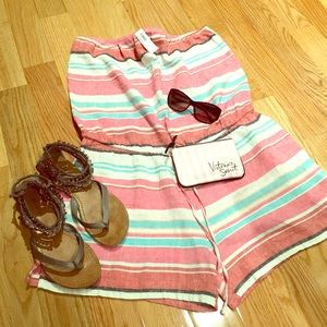 💕Adorable Romper NWT💕